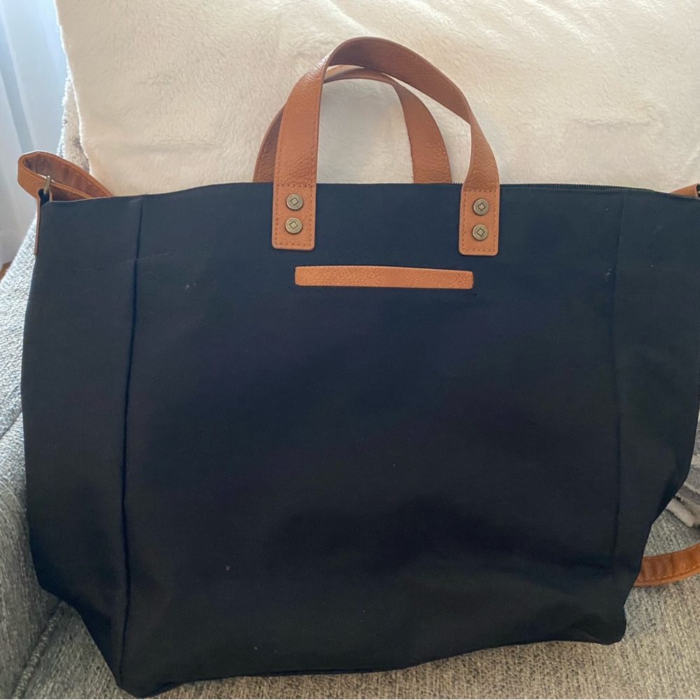 Thirty one bags tote  excellent condition.